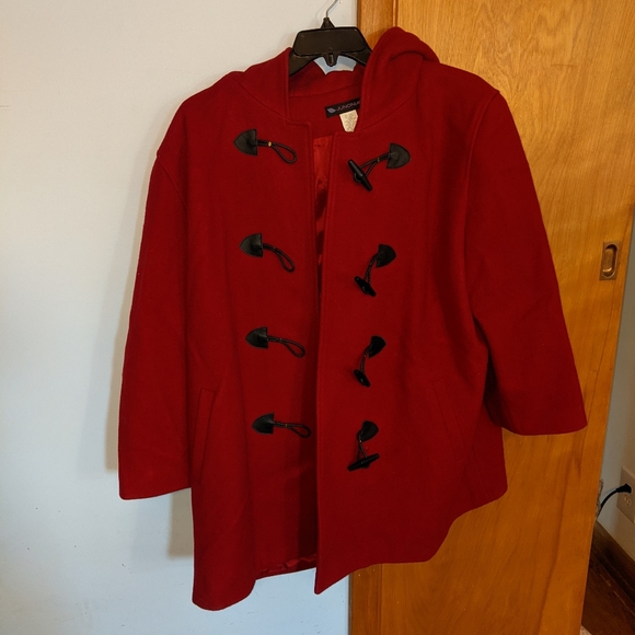 Junonia Jackets \u0026 Coats | Plus Size Toggle Coat | Color: Black/Red | Size: 2x | Awest1789's Closet